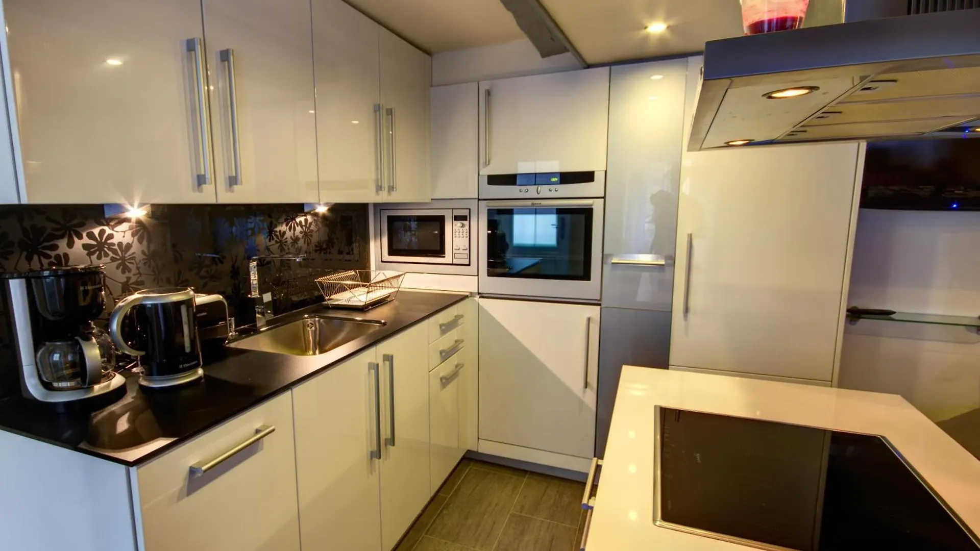 Holiday home Maison De Pecheur Ty Sauveur Sur Le Port De St Goustan Auray